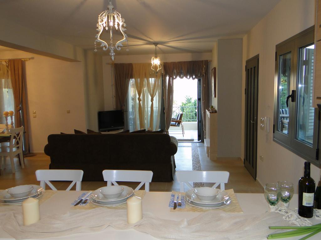 Porto Heli Villas & Studios Extérieur photo